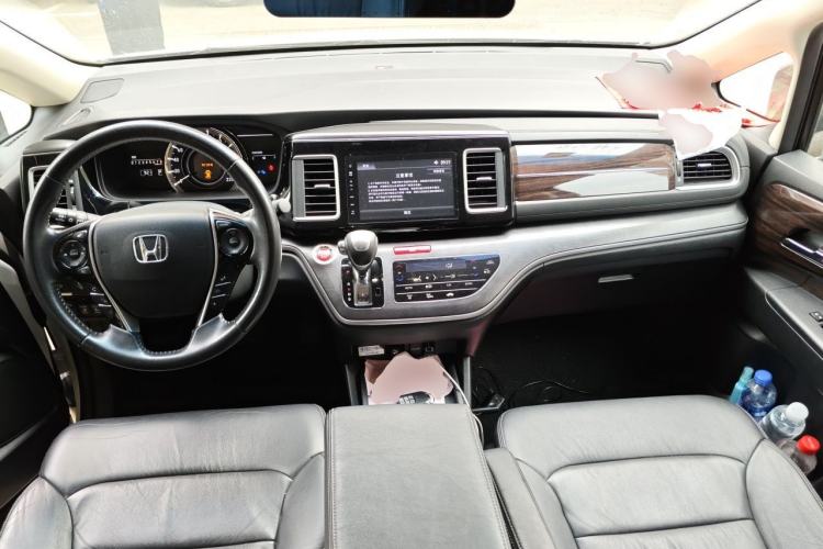 Used Honda Elysion 2016 2.4L Luxury Edition Center Console