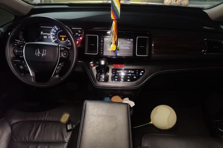 Used Honda Elysion 2016 2.4L Luxury Edition Center Console