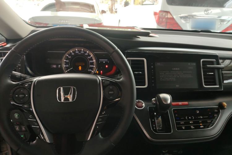 Used Honda Elysion 2016 2.4L Luxury Edition Center Console