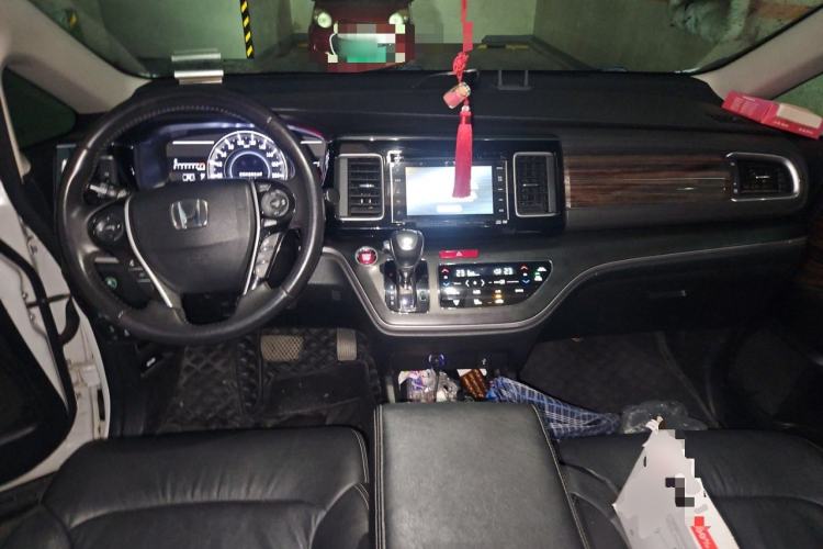 Used Honda Elysion 2016 2.4L Supreme Edition Center Console