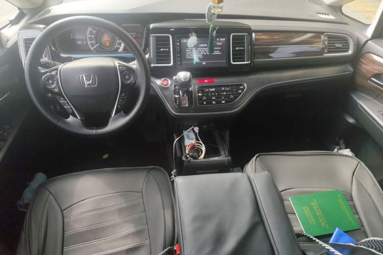 Used Honda Elysion 2016 2.4L Luxury Edition Center Console