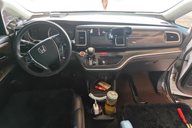 Used Honda Elysion 2016 2.4L Luxury Edition Center Console