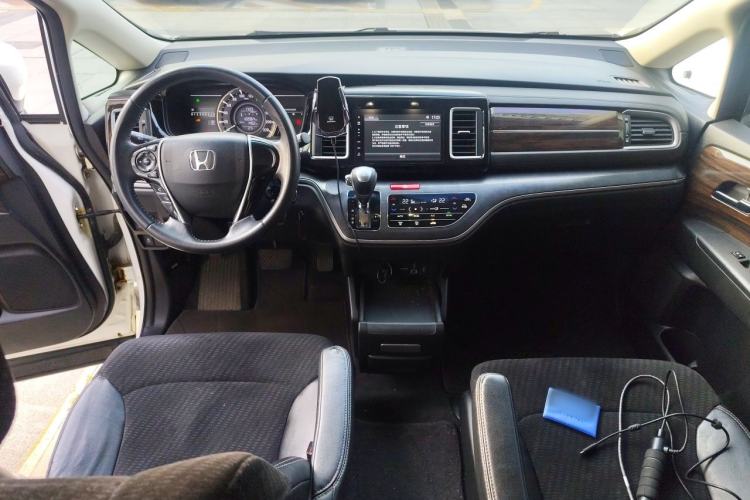 Used Honda Elysion 2016 2.4L Classic Edition Center Console