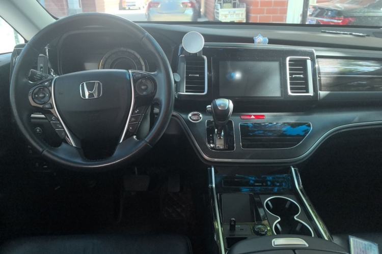 Used Honda Elysion 2016 2.4L Luxury Edition Center Console