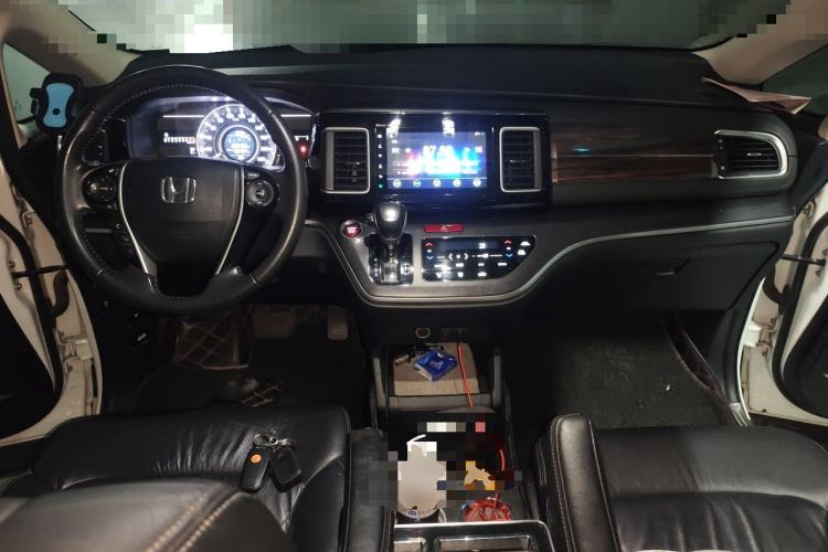 Used Honda Elysion 2016 2.4L Style Edition Center Console