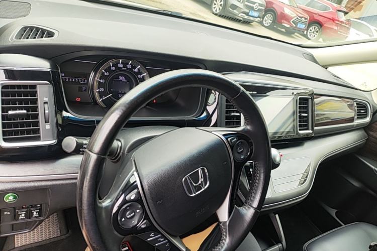 Used Honda Elysion 2016 2.4L Style Edition Center Console