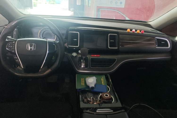 Used Honda Elysion 2016 2.4L Classic Edition Center Console