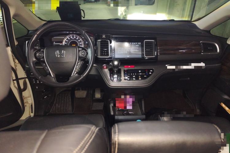 Used Honda Elysion 2016 2.4L Luxury Edition Center Console