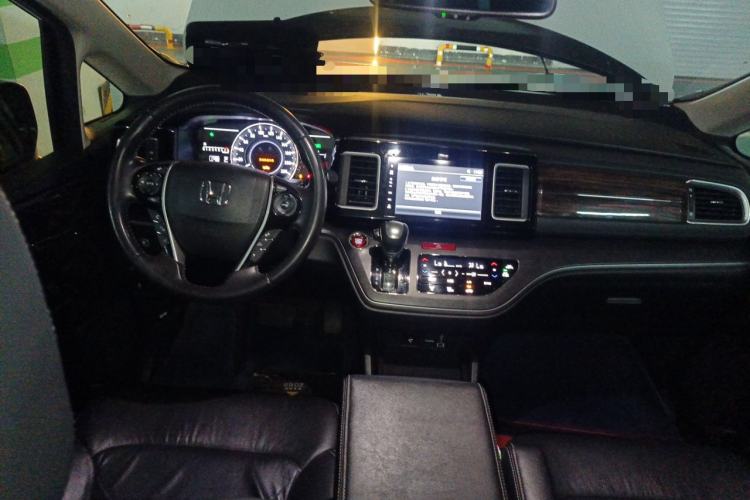 Used Honda Elysion 2016 2.4L Style Edition Center Console