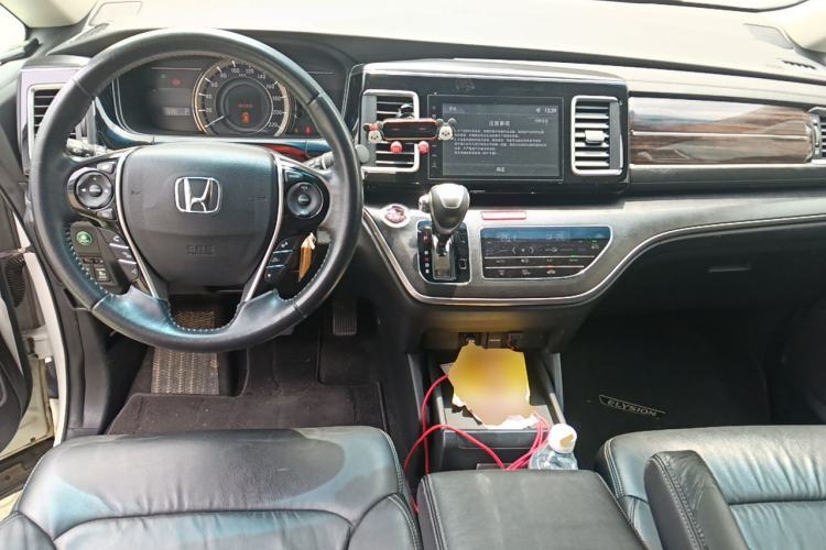 Used Honda Elysion 2016 2.4L Luxury Edition Center Console