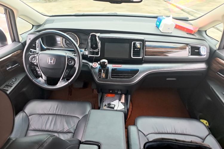 Used Honda Elysion 2016 2.4L Luxury Edition Center Console