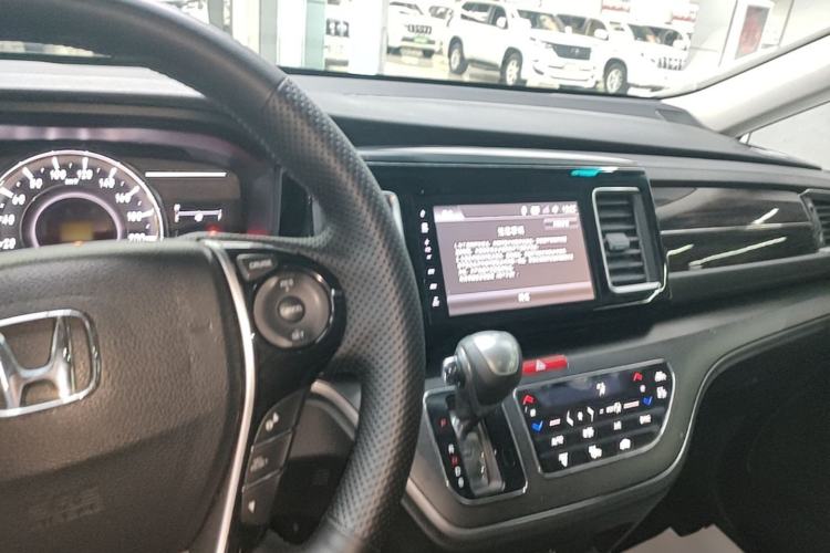 Used Honda Elysion 2016 2.4L Luxury Edition Center Console