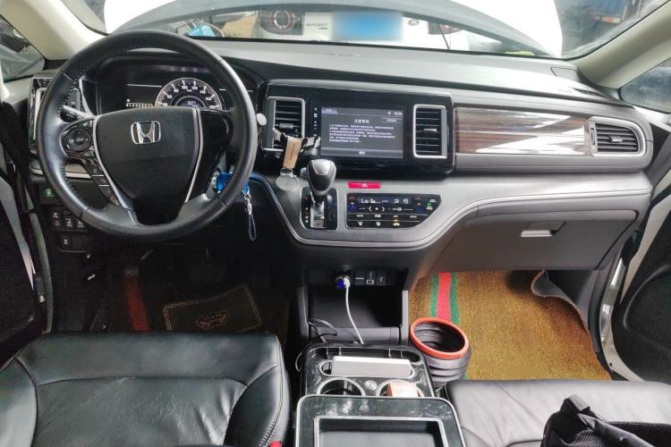 Used Honda Elysion 2016 2.4L Classic Edition Center Console