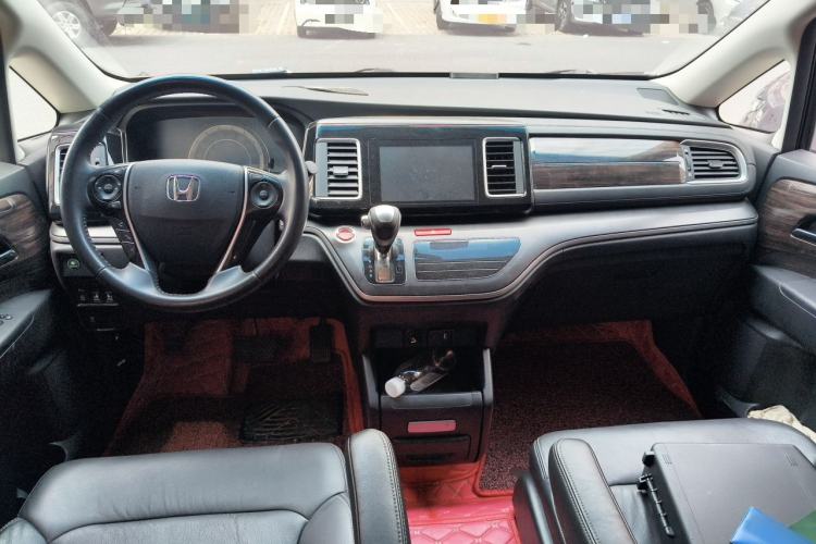 Used Honda Elysion 2016 2.4L Style Edition Center Console