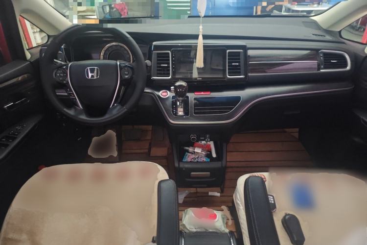 Used Honda Elysion 2016 2.4L Comfort Edition Center Console
