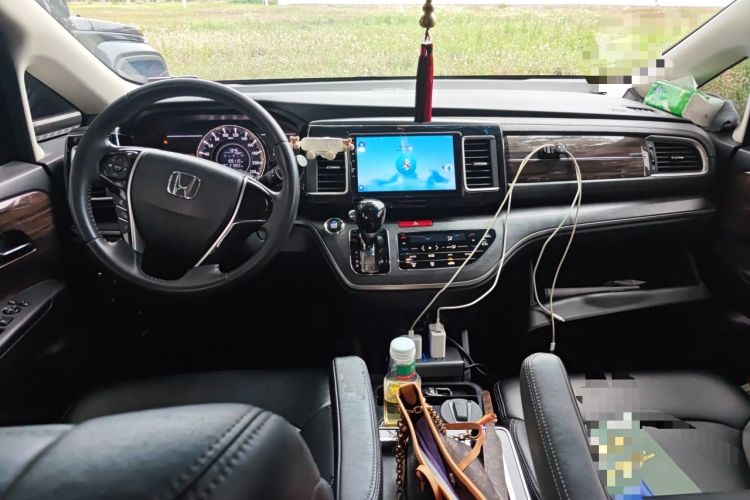 Used Honda Elysion 2016 2.4L Classic Edition Center Console