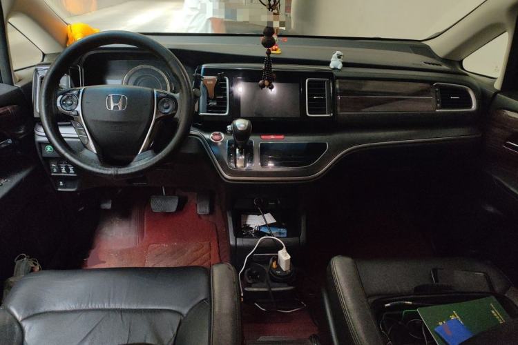 Used Honda Elysion 2016 2.4L Style Edition Center Console