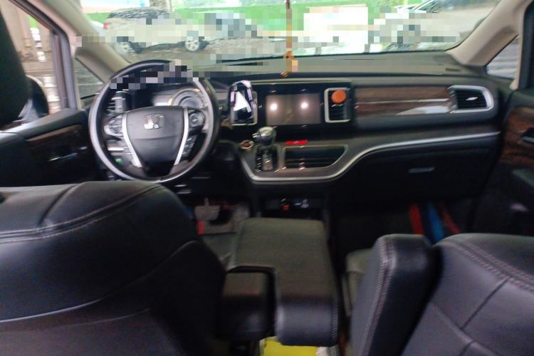Used Honda Elysion 2016 2.4L Style Edition Center Console