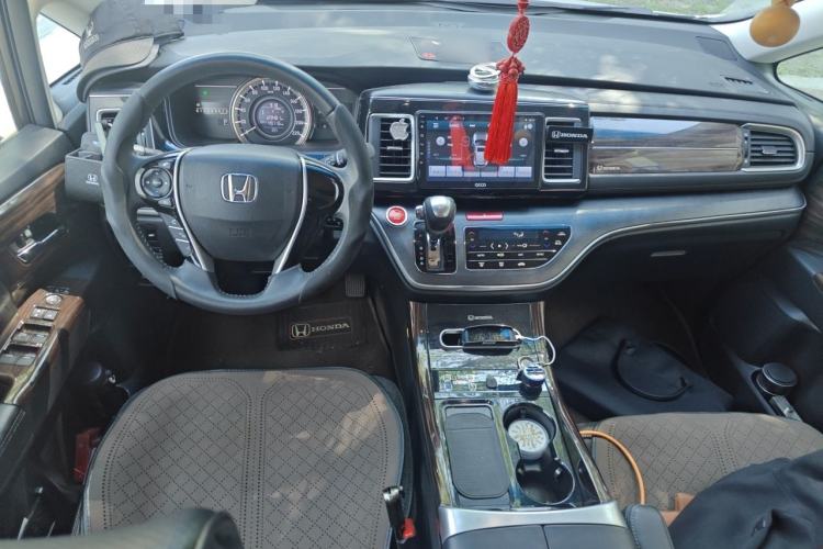 Used Honda Elysion 2016 2.4L Classic Edition Center Console