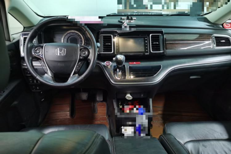 Used Honda Elysion 2016 2.4L Luxury Edition Center Console
