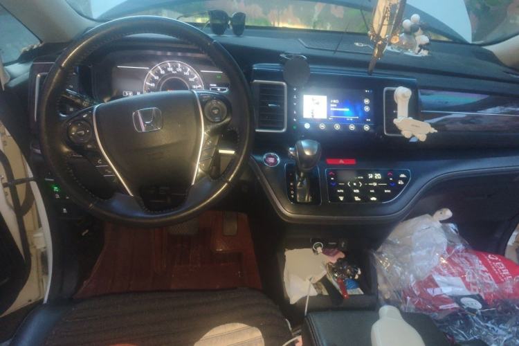 Used Honda Elysion 2016 2.4L Luxury Edition Center Console