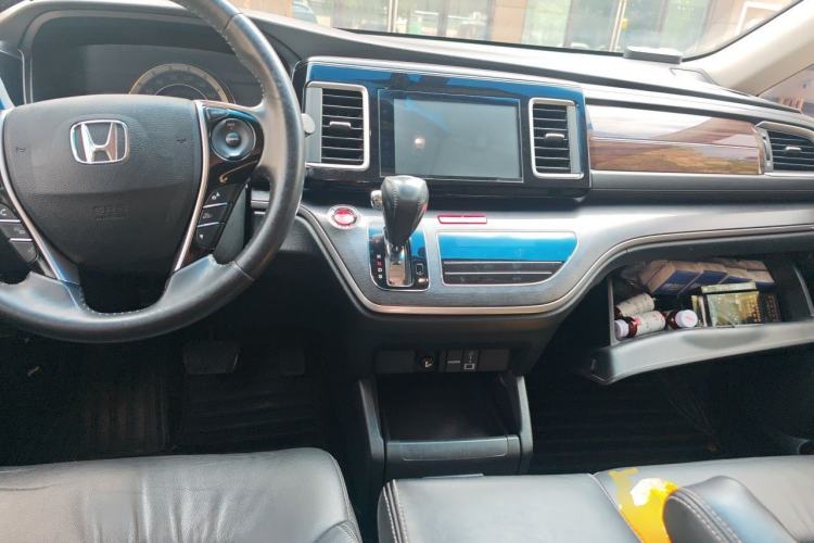 Used Honda Elysion 2016 2.4L Luxury Edition Center Console