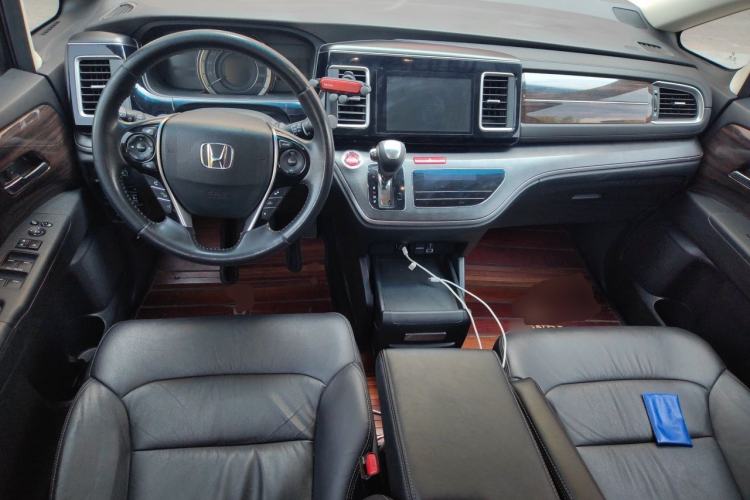 Used Honda Elysion 2016 2.4L Luxury Edition Center Console