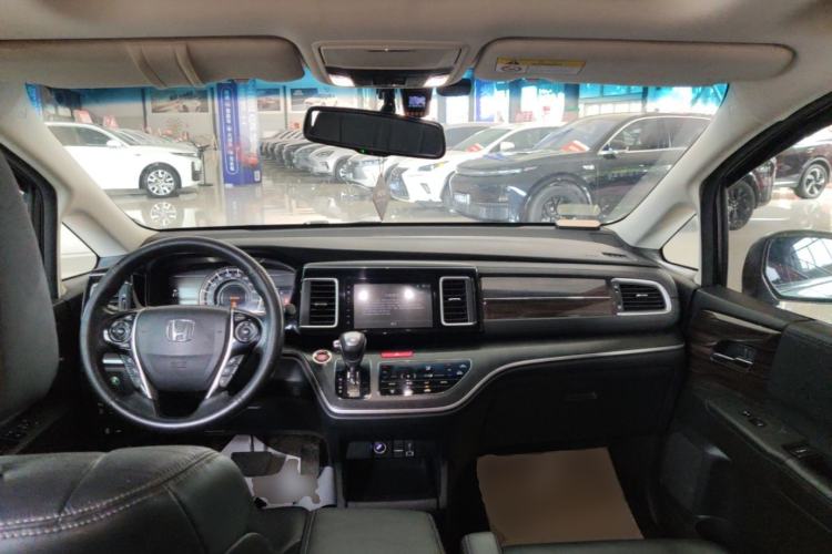 Used Honda Elysion 2016 2.4L Luxury Edition Center Console