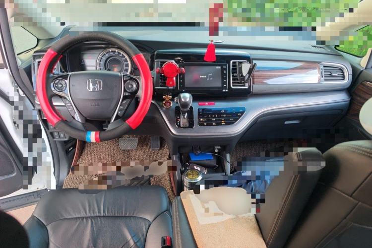 Used Honda Elysion 2016 2.4L Supreme Edition Center Console