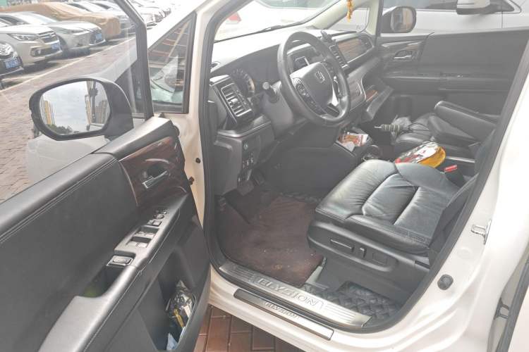 Used Honda Elysion 2016 2.4L Style Edition Driver Seat