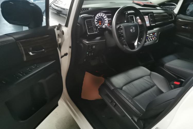 Used Honda Elysion 2016 2.4L Luxury Edition Driver Seat
