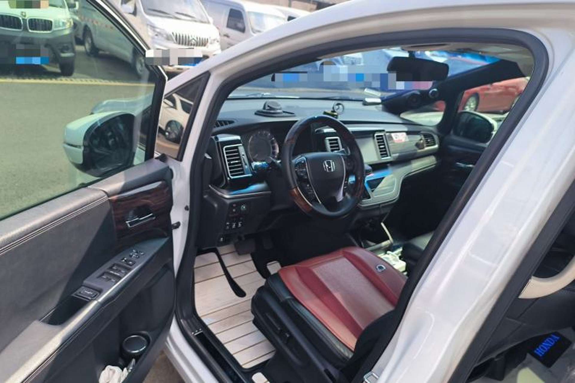 Used Honda Elysion 2016 2.4L Luxury Edition Driver Seat