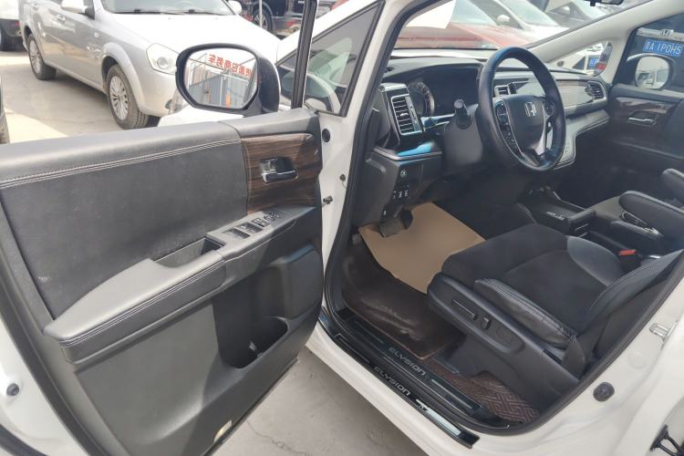 Used Honda Elysion 2016 2.4L Comfort Edition Driver Seat