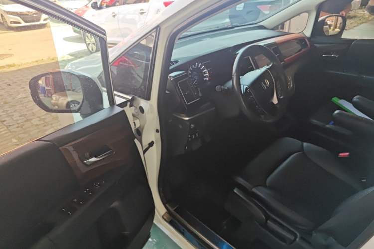 Used Honda Elysion 2016 2.4L Classic Edition Driver Seat