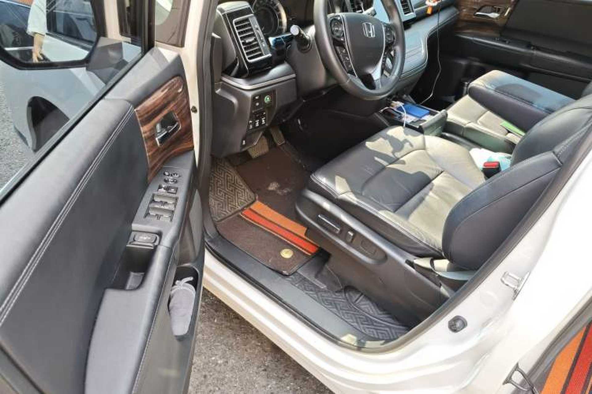 Used Honda Elysion 2016 2.4L Luxury Edition Driver Seat
