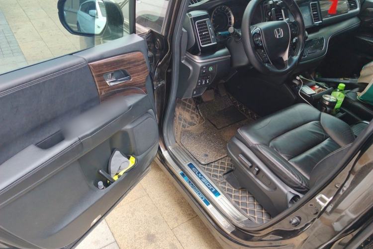 Used Honda Elysion 2016 2.4L Luxury Edition Driver Seat