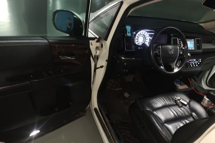 Used Honda Elysion 2016 2.4L Style Edition Driver Seat
