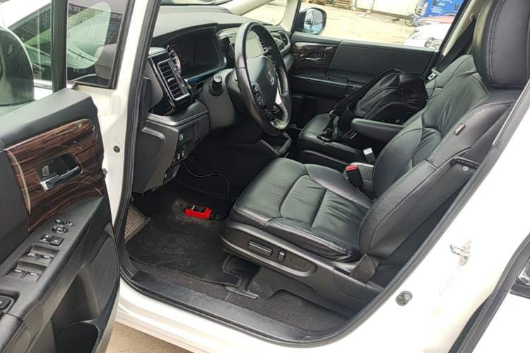 Used Honda Elysion 2016 2.4L Style Edition Driver Seat