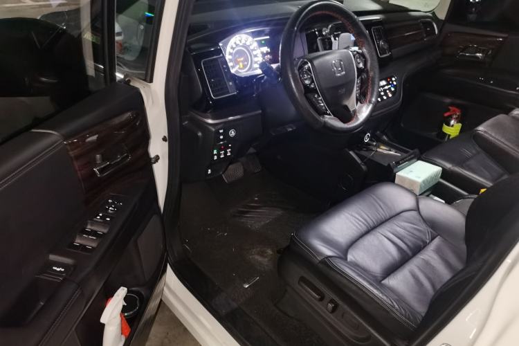 Used Honda Elysion 2016 2.4L Luxury Edition Driver Seat