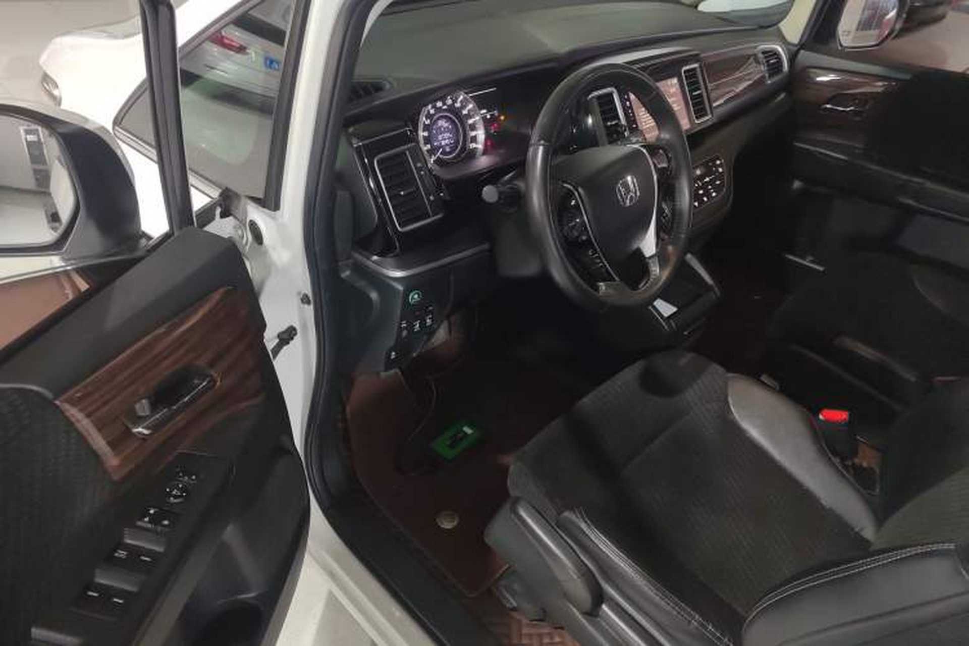Used Honda Elysion 2016 2.4L Classic Edition Driver Seat