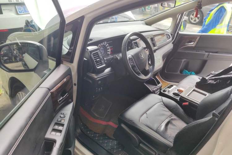 Used Honda Elysion 2016 2.4L Classic Edition Driver Seat
