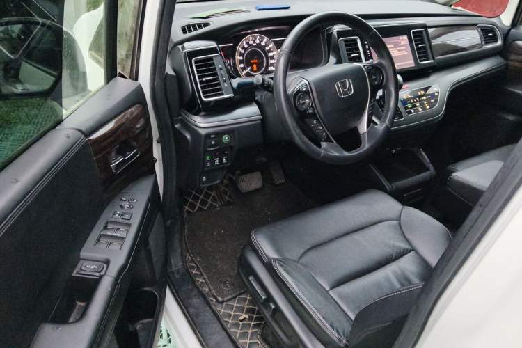 Used Honda Elysion 2016 2.4L Luxury Edition Driver Seat