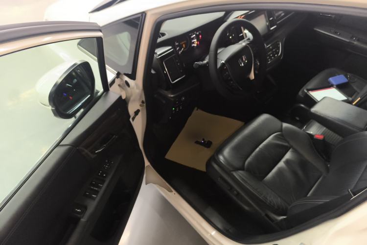 Used Honda Elysion 2016 2.4L Luxury Edition Driver Seat