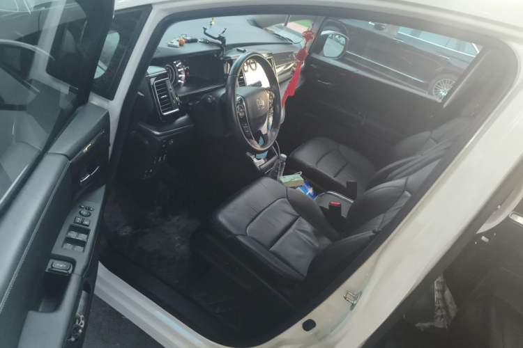Used Honda Elysion 2016 2.4L Supreme Edition Driver Seat