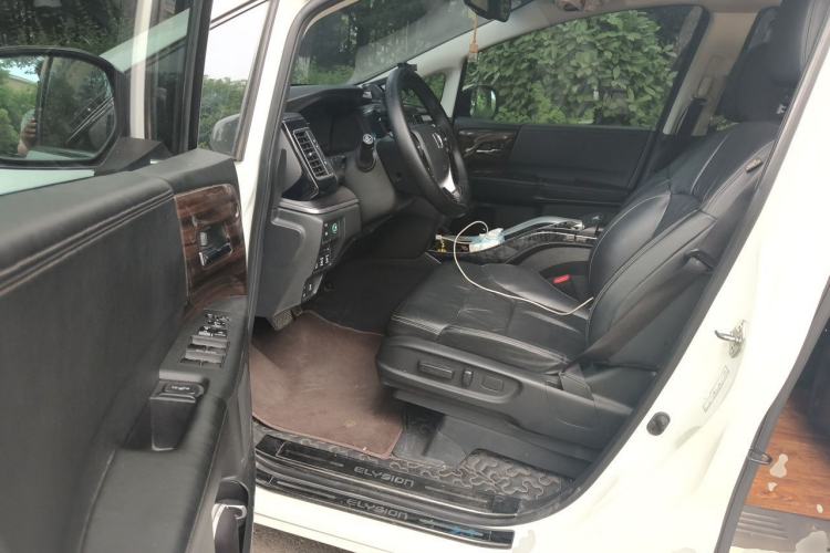 Used Honda Elysion 2016 2.4L Supreme Edition Driver Seat