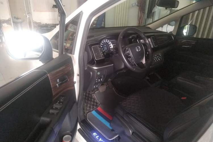 Used Honda Elysion 2016 2.4L Classic Edition Driver Seat