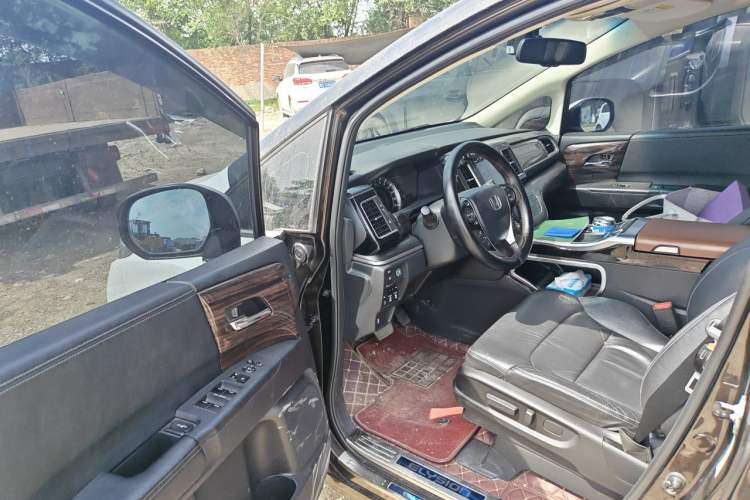 Used Honda Elysion 2016 2.4L Luxury Edition Driver Seat