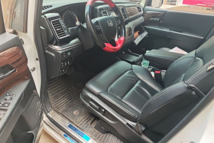 Used Honda Elysion 2016 2.4L Supreme Edition Driver Seat