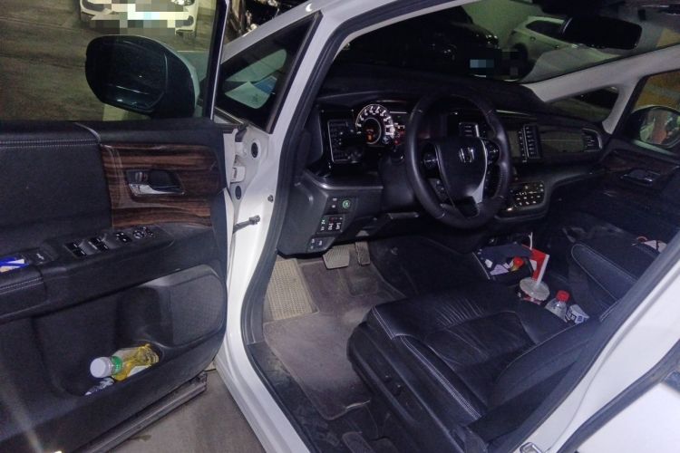 Used Honda Elysion 2016 2.4L Supreme Edition Driver Seat