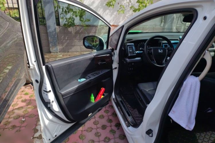 Used Honda Elysion 2016 2.4L Supreme Edition Driver Seat